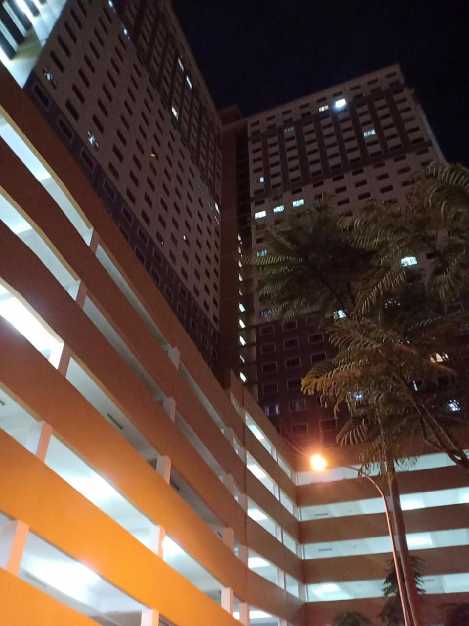 Apartamento Casa Inderaloka Pantai Batu Buruk Kuala Terengganu Exterior foto
